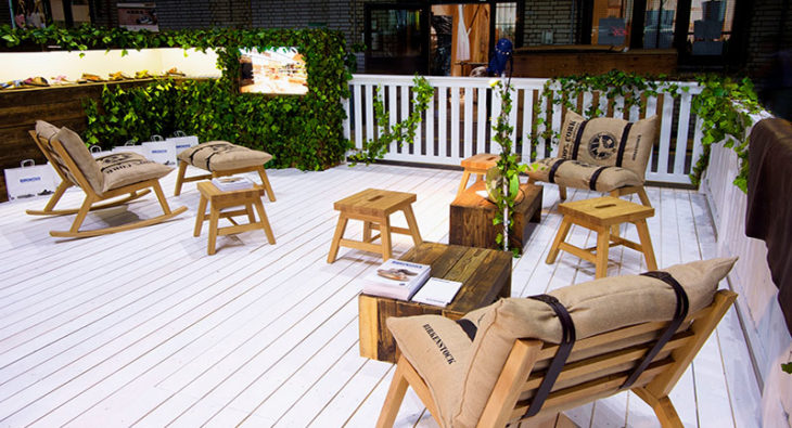 Birkenstock Lounge Messebau Tischlerei holzart Berlin