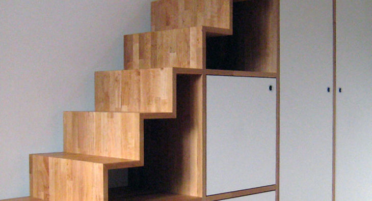 Treppenregal Einbauregal Innenausbau Tischlerei holzart Berlin